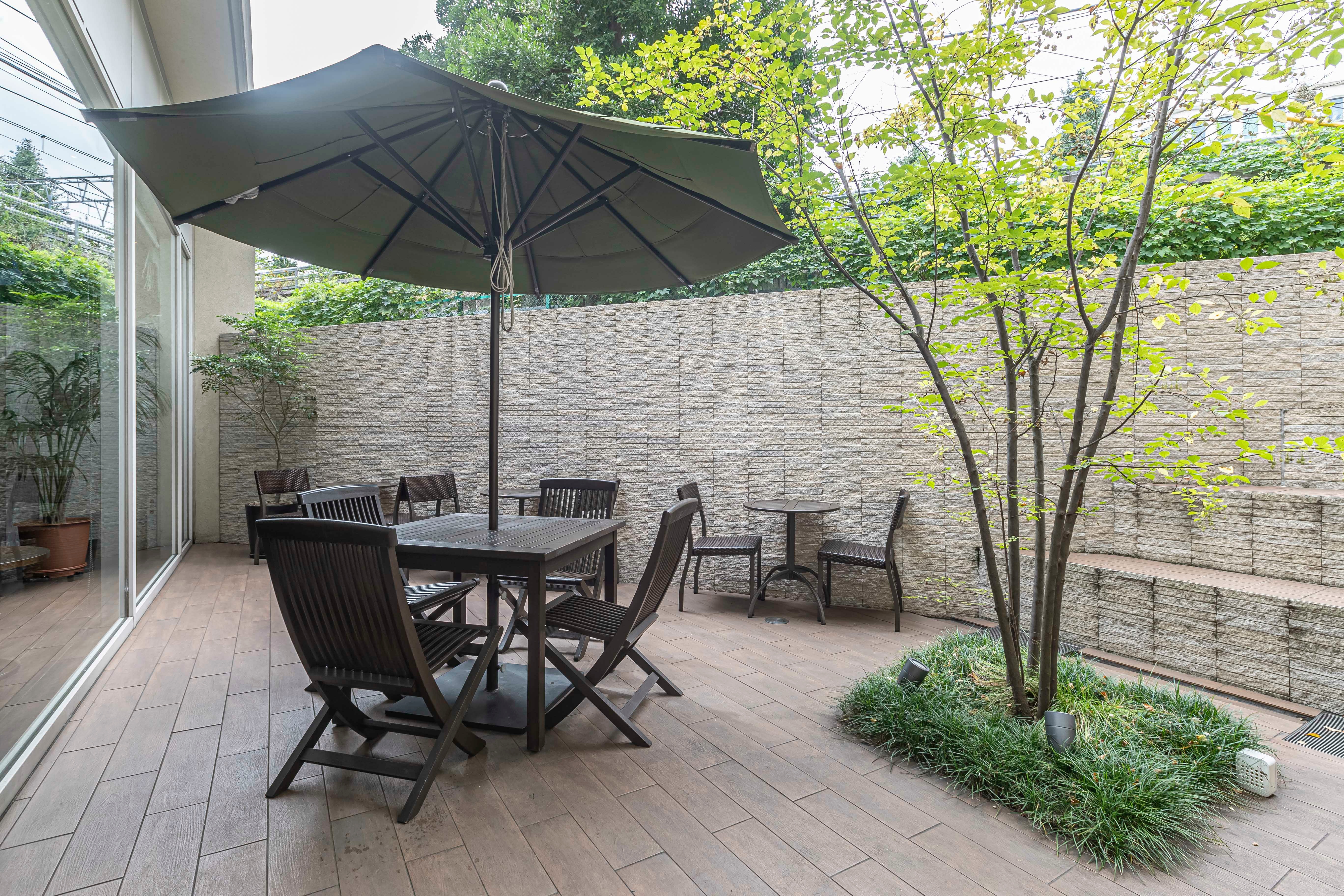 terrasse avec coin repas