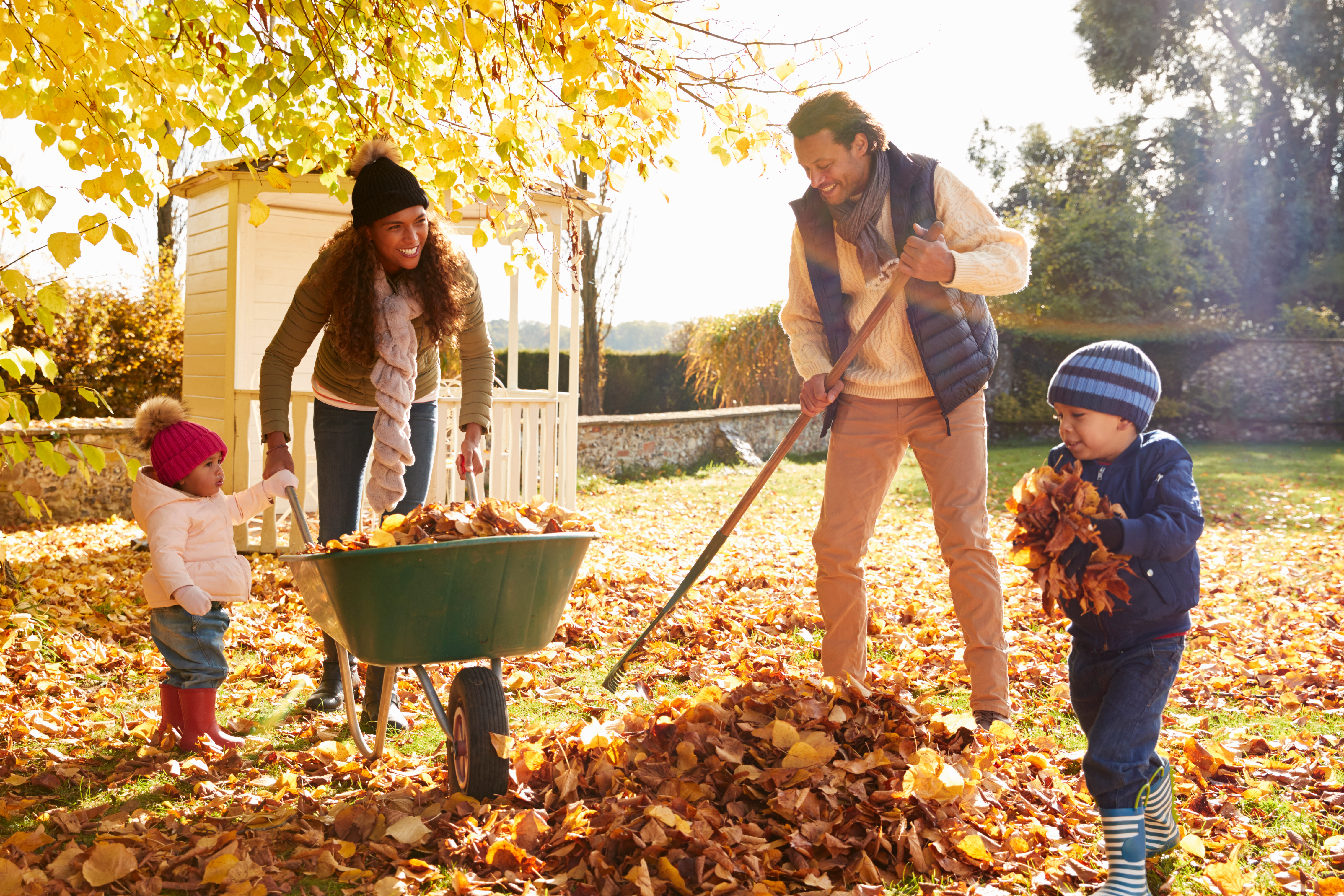 famille en automne - Bricopro