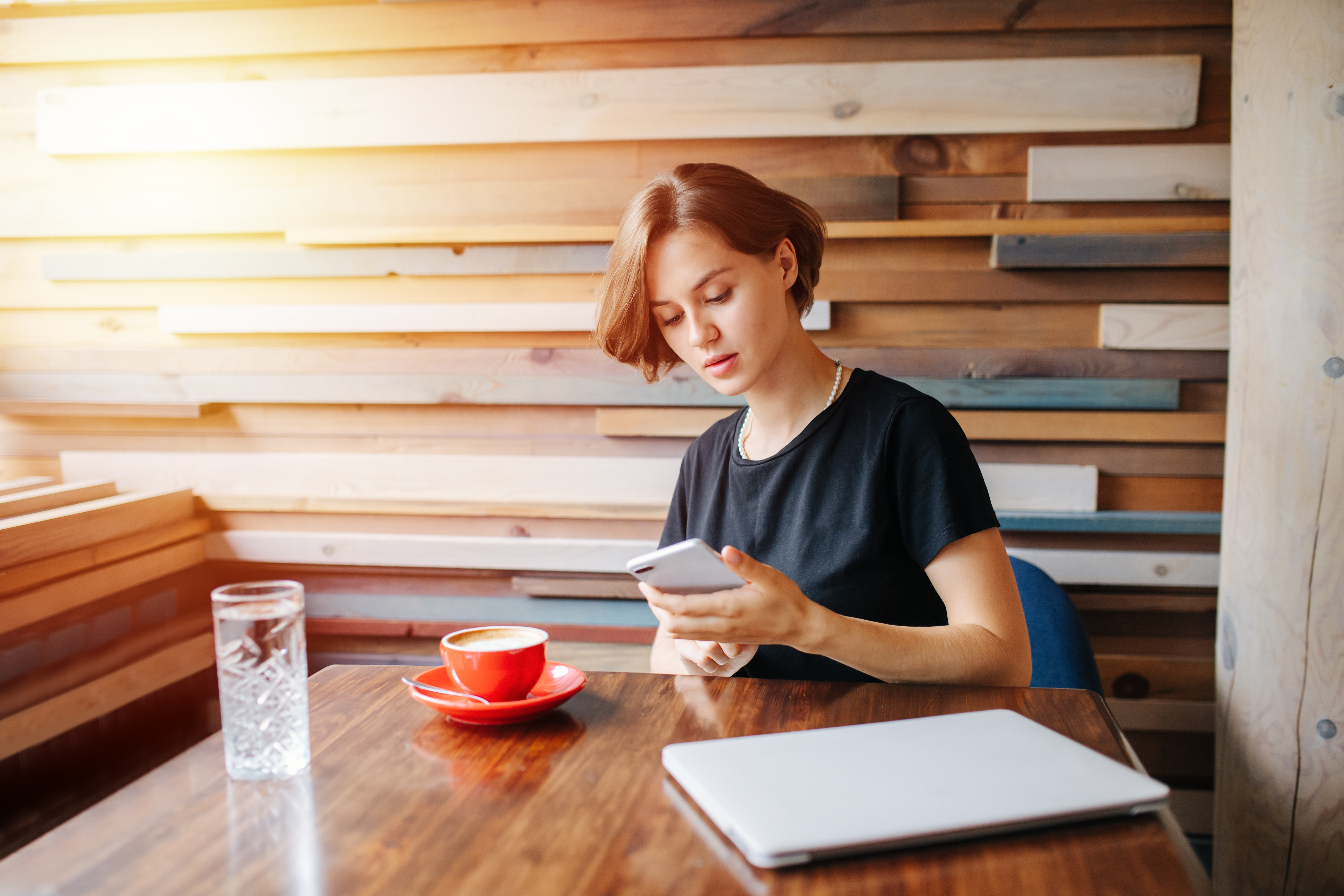 Où trouver des tréteaux design pour un bureau - Joli Place